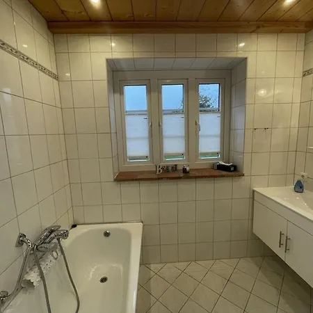 Lovely In Apartment Toenning
